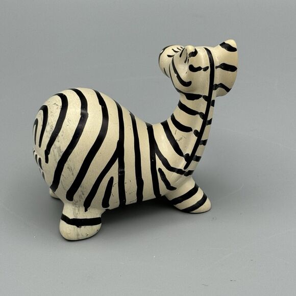 Vintage Hand Carved Soap Stone Zebra Figurine Hand Painted Wildlife Paperweight - Picture 6 of 10